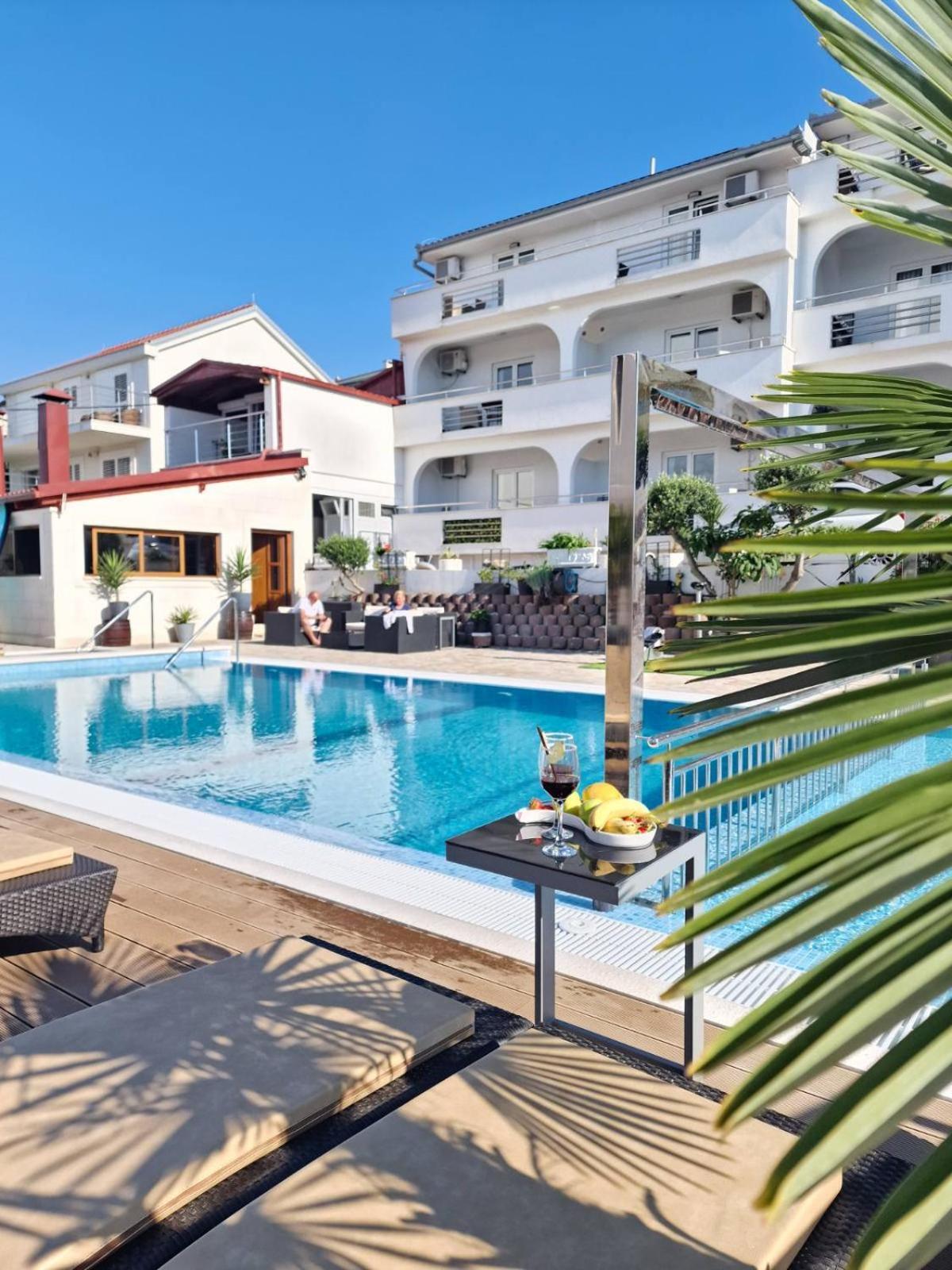 Luxury Apartments Silva With Sea View Okrug Gornji Exterior photo