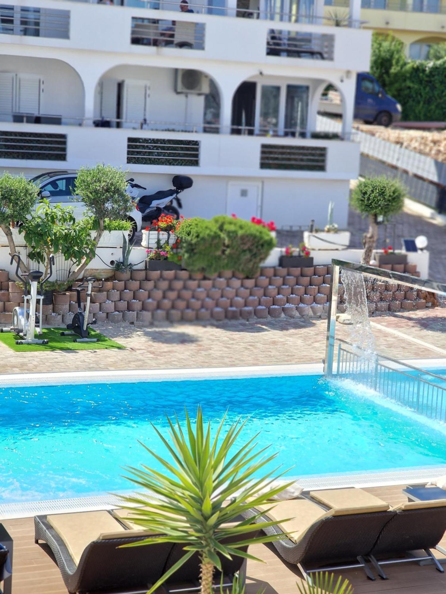 Luxury Apartments Silva With Sea View Okrug Gornji Exterior photo